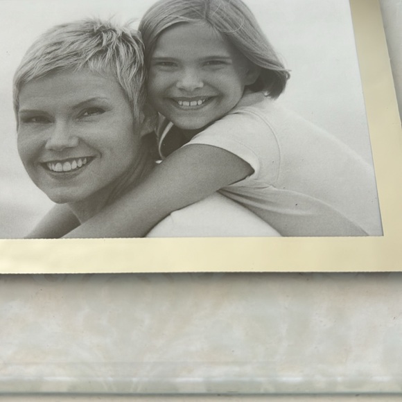 3 for $10 Malden 4x6 Godmother Glass frame with Silver tone floral background - Picture 3 of 4